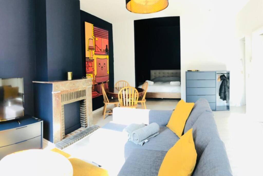 By Foot! Authenticity & Luxury Nearby Appartement